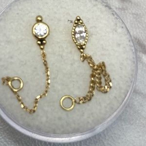 18k yellow gold Threadless end with chain